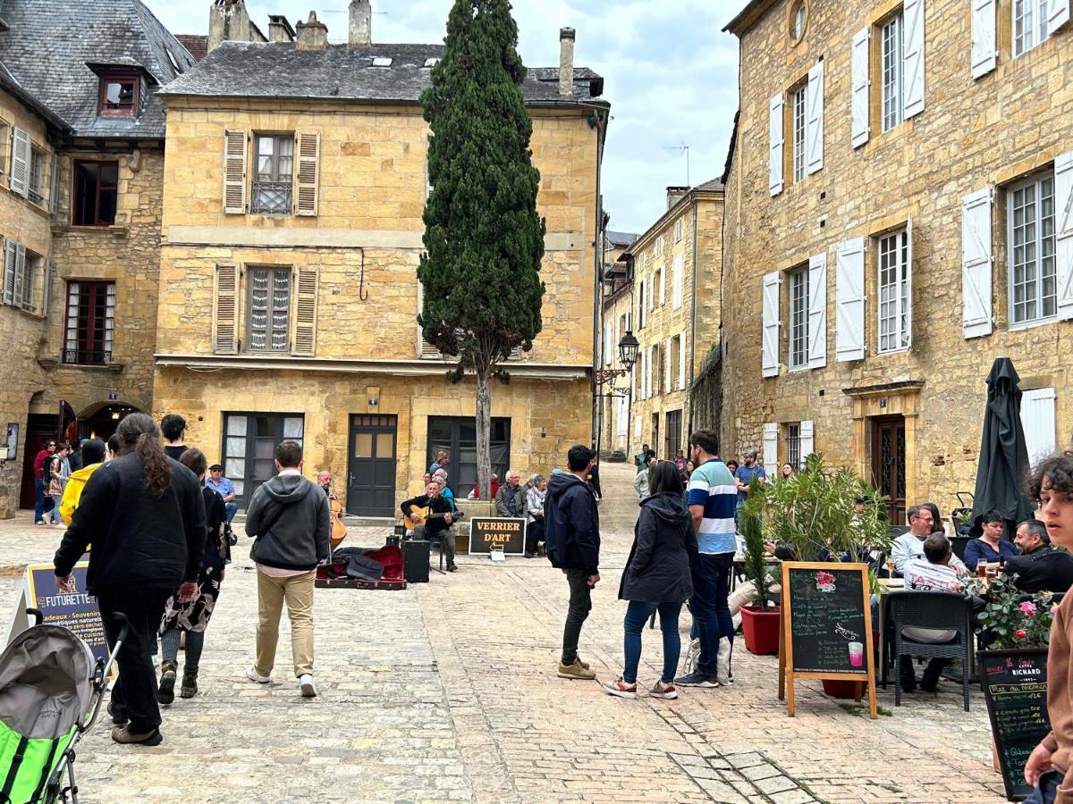 Le Balconnet Daire Sarlat-la-Canéda Dış mekan fotoğraf